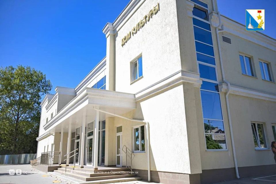 Новый дом культуры готов в первом отделении Золотой Балки