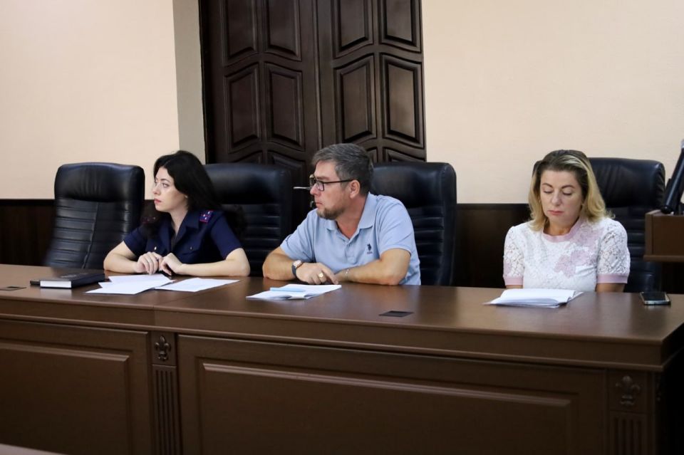 В прокуратуре города Севастополя проведено заседание межведомственной рабочей группы по соблюдению трудовых прав граждан В прокуратуре города Севастополя проведено заседание межведомственной рабочей группы по соблюдению трудовых прав граждан
