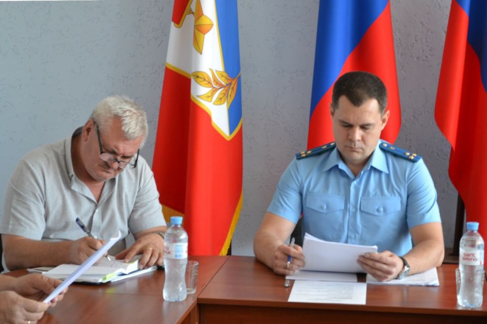 Сегодня, 28 августа 2025 года, заместитель прокурора города Севастополя Анатолий Абраменко провел прием жителей Орлиновского муниципального округа Сегодня, 28 августа 2025 года, заместитель прокурора города Севастополя Анатолий Абраменко провел прием жителей Орлиновского муниципального округа