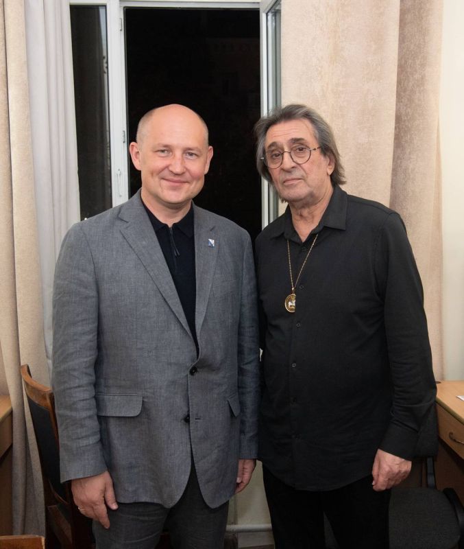 ������, �� �����, �� ������ ���������: ������ ��������� ������� �� ��������� ������ � �������. ��������� �� ����������