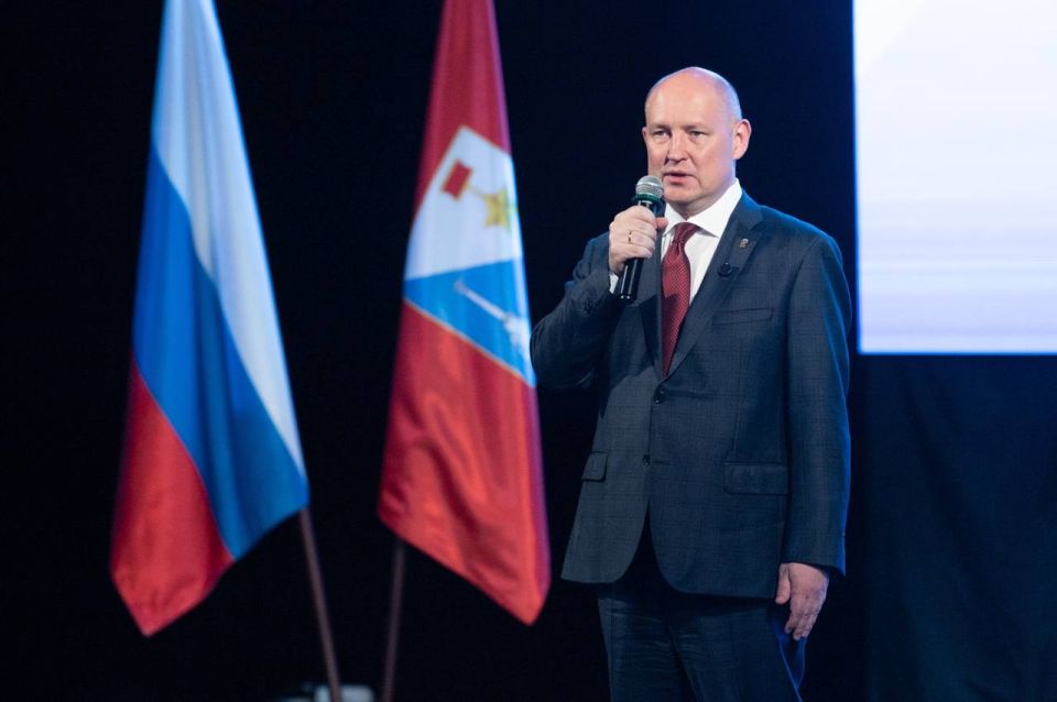 Учителям повысят зарплаты в Севастополе