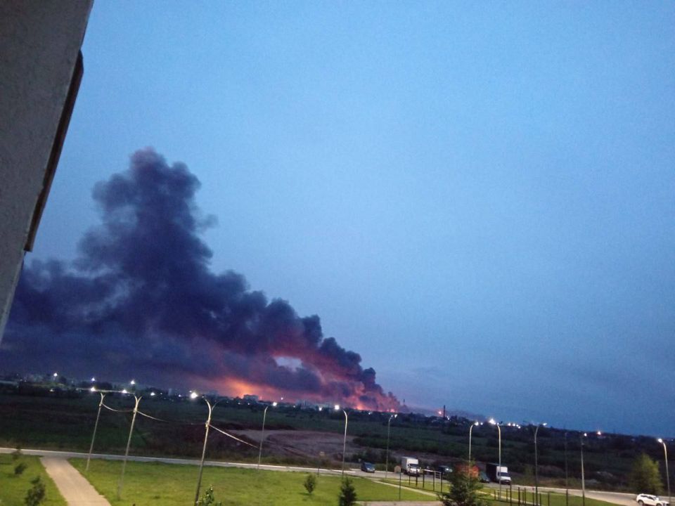 Олег Царёв: Российская ПВО ночью уничтожила 102 украинских БПЛА: 22 – над Чёрным морем, по 21 – над Ростовской и Самарской обл, 18 – над Краснодарским краем, 11 – над Крымом, по 3 – над Воронежской и Саратовской, 2 – над... Олег Царёв: Российская ПВО ночью уничтожила 102 украинских БПЛА: 22 – над Чёрным морем, по 21 – над Ростовской и Самарской обл, 18 – над Краснодарским краем, 11 – над Крымом, по 3 – над Воронежской и Саратовской, 2 – над...