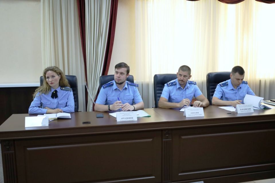 Сегодня, 28 августа 2025 года, в прокуратуре Севастополя состоялось очередное заседание межведомственной рабочей группы по вопросам профилактики и противодействия правонарушениям и преступлениям в сфере земельных... Сегодня, 28 августа 2025 года, в прокуратуре Севастополя состоялось очередное заседание межведомственной рабочей группы по вопросам профилактики и противодействия правонарушениям и преступлениям в сфере земельных...