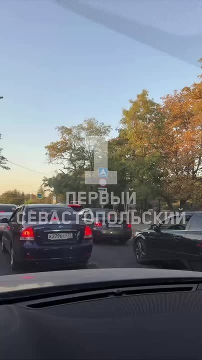 �������� ������ ������� ����� �����������