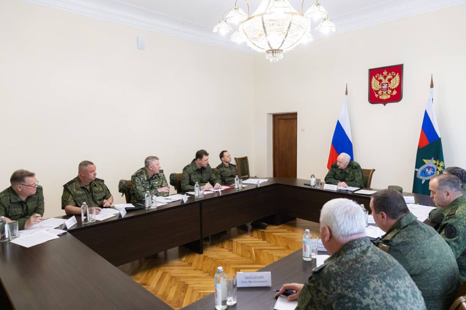 Председатель СК России провел в Сочи оперативное совещание по вопросам работы следственных органов в Южном федеральном округе Председатель СК России провел в Сочи оперативное совещание по вопросам работы следственных органов в Южном федеральном округе