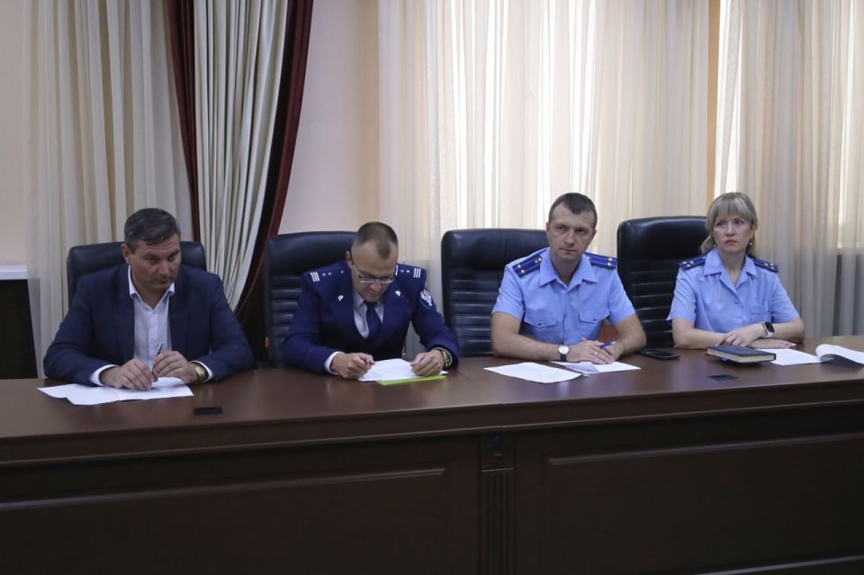 В прокуратуре города Севастополя проведено заседание межведомственной рабочей группы, на котором обсуждались вопросы реализации национальных проектов В прокуратуре города Севастополя проведено заседание межведомственной рабочей группы, на котором обсуждались вопросы реализации национальных проектов