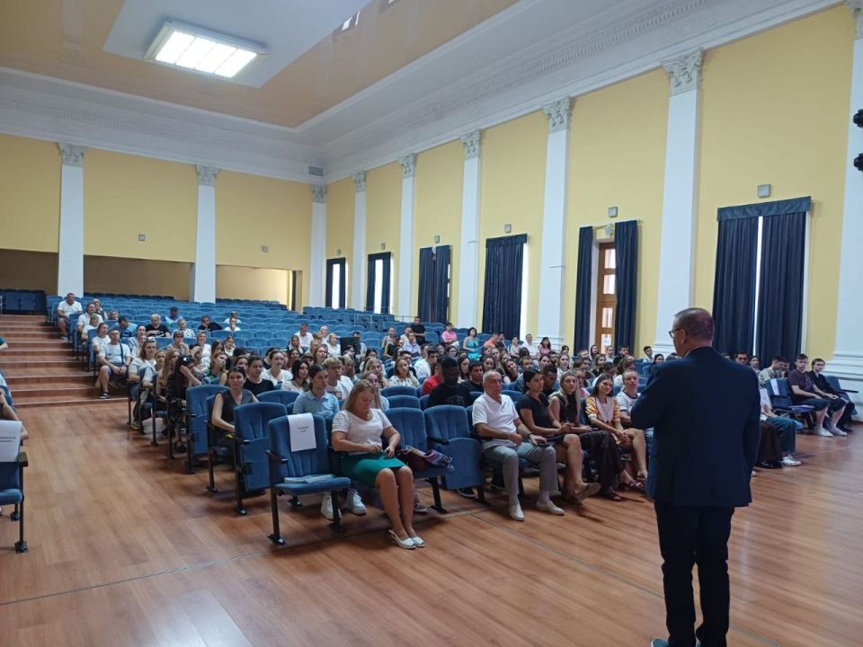 ������� � ��������� ��������������� �������� � ������������������ ����� ���������� ��������������� �������� ��������������