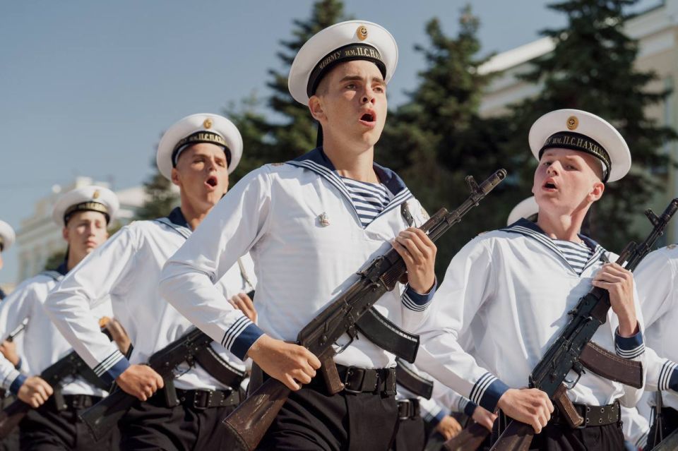 ����� 200 ��������� ������� ����� ������������� ������� ������-�������� ������� ����� �.�. �������� ������� �������