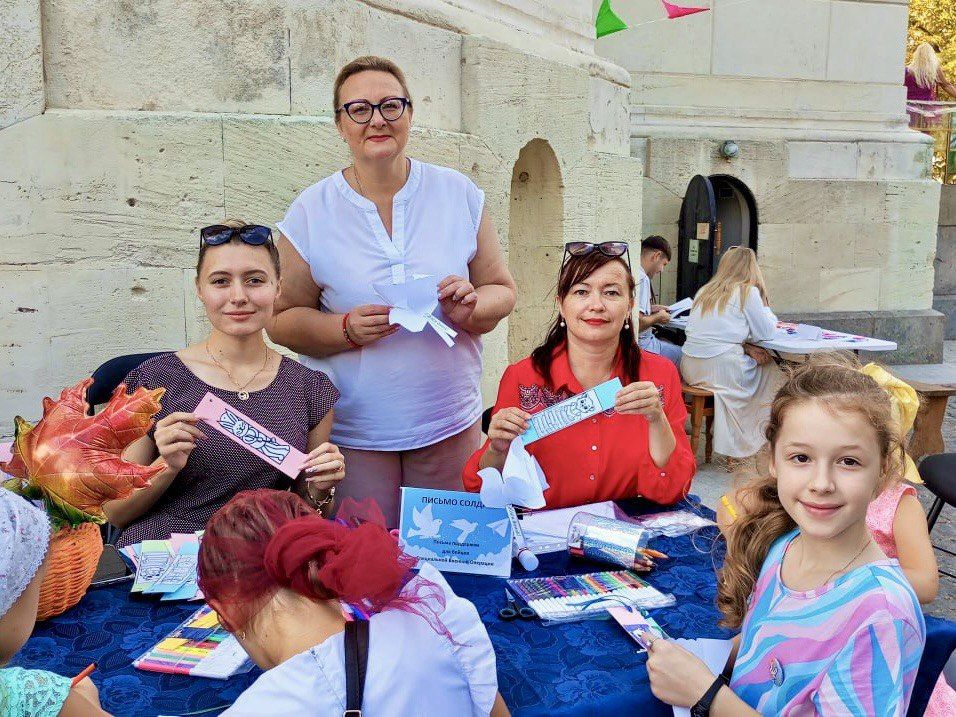 Учреждения культуры Севастополя приняли участие в благотворительной ярмарке Учреждения культуры Севастополя приняли участие в благотворительной ярмарке