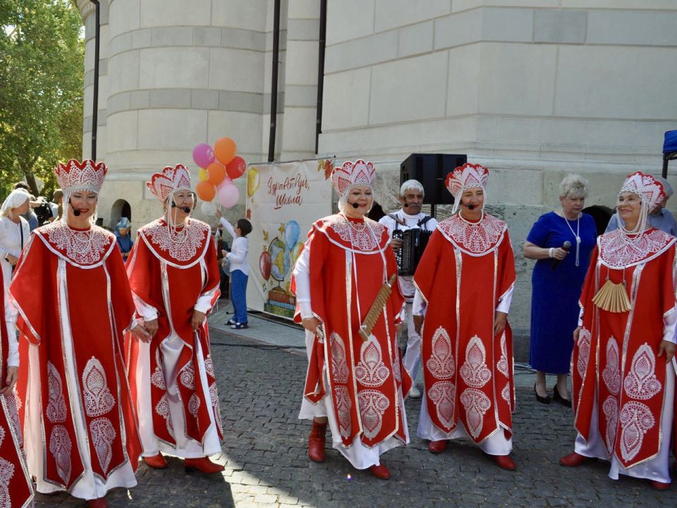 Учреждения культуры Севастополя приняли участие в благотворительной ярмарке Учреждения культуры Севастополя приняли участие в благотворительной ярмарке