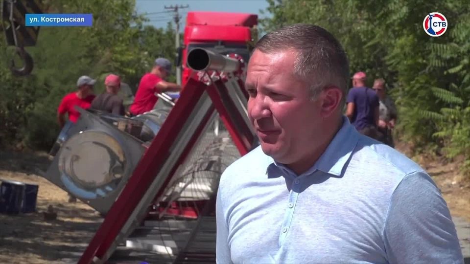 Будет тепло: в Севастополе продолжается монтаж модульной котельной на улице Костромской