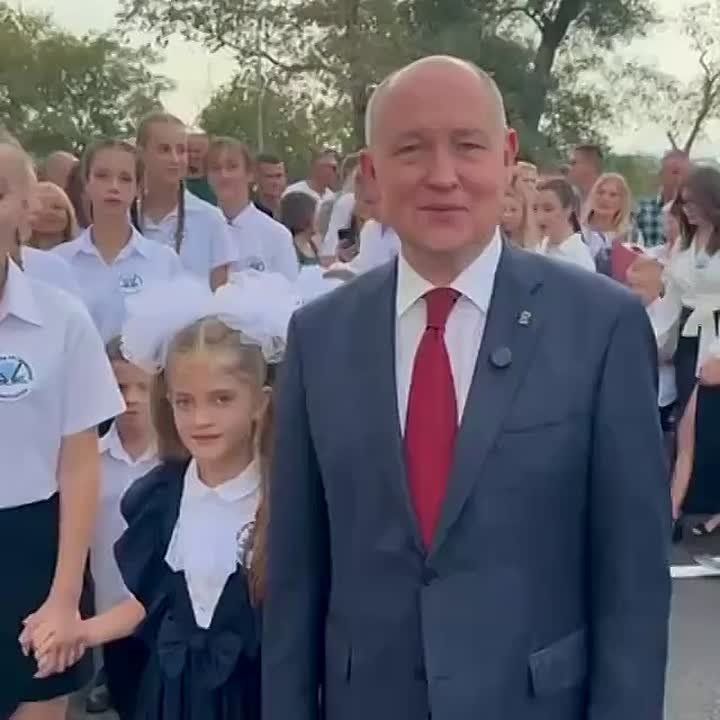  : !    