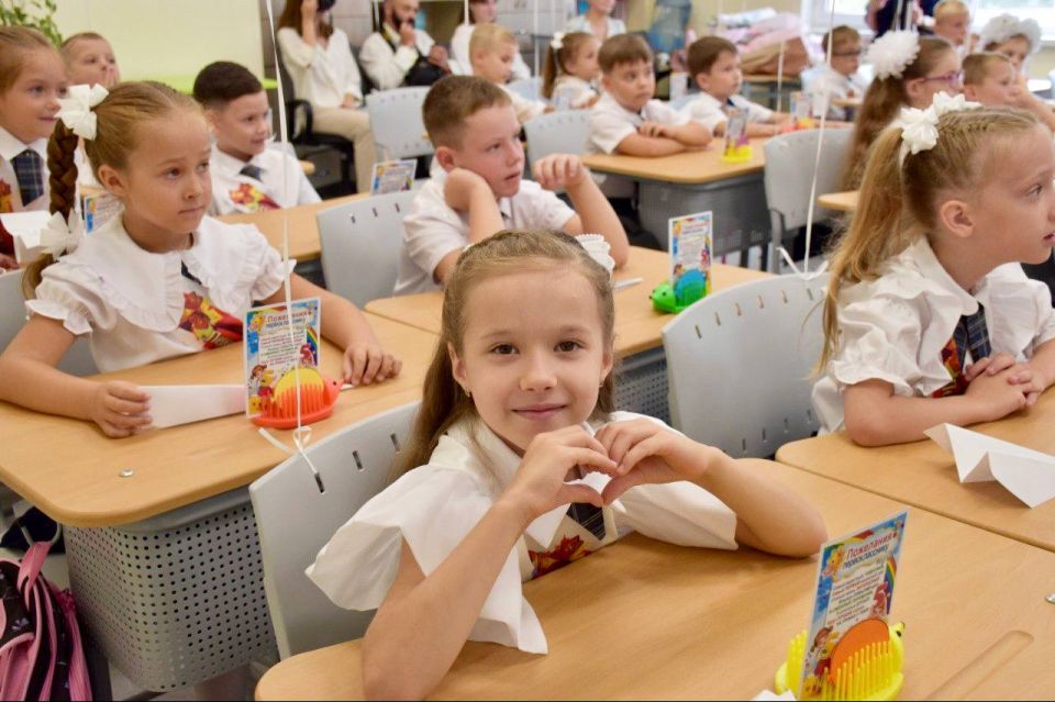 Сегодня детский смех снова зазвучал в учреждениях образования Севастополя! Стартовал новый учебный год Сегодня детский смех снова зазвучал в учреждениях образования Севастополя! Стартовал новый учебный год