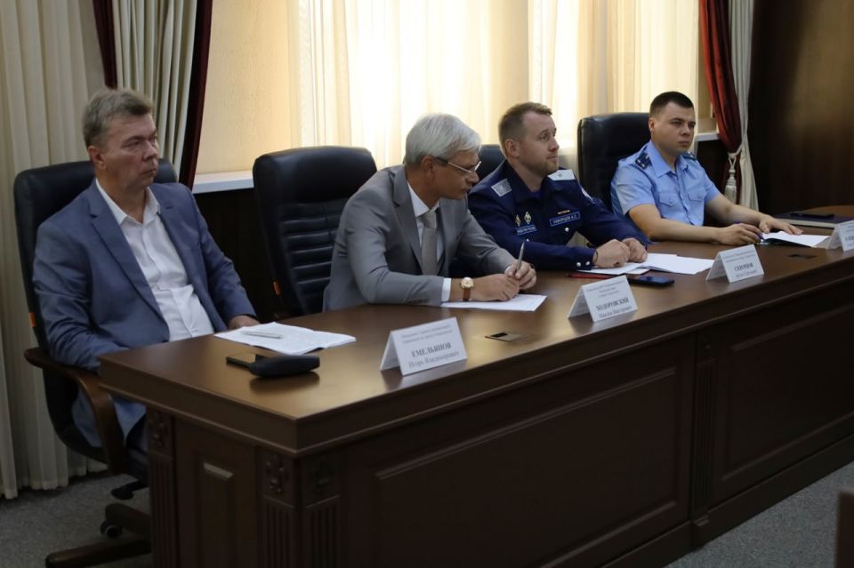 Сегодня, 2 сентября 2025 года, в прокуратуре Севастополя под председательством исполняющего обязанности начальника управления по надзору за исполнением федерального законодательства прокуратуры города Алексея Храмова... Сегодня, 2 сентября 2025 года, в прокуратуре Севастополя под председательством исполняющего обязанности начальника управления по надзору за исполнением федерального законодательства прокуратуры города Алексея Храмова...