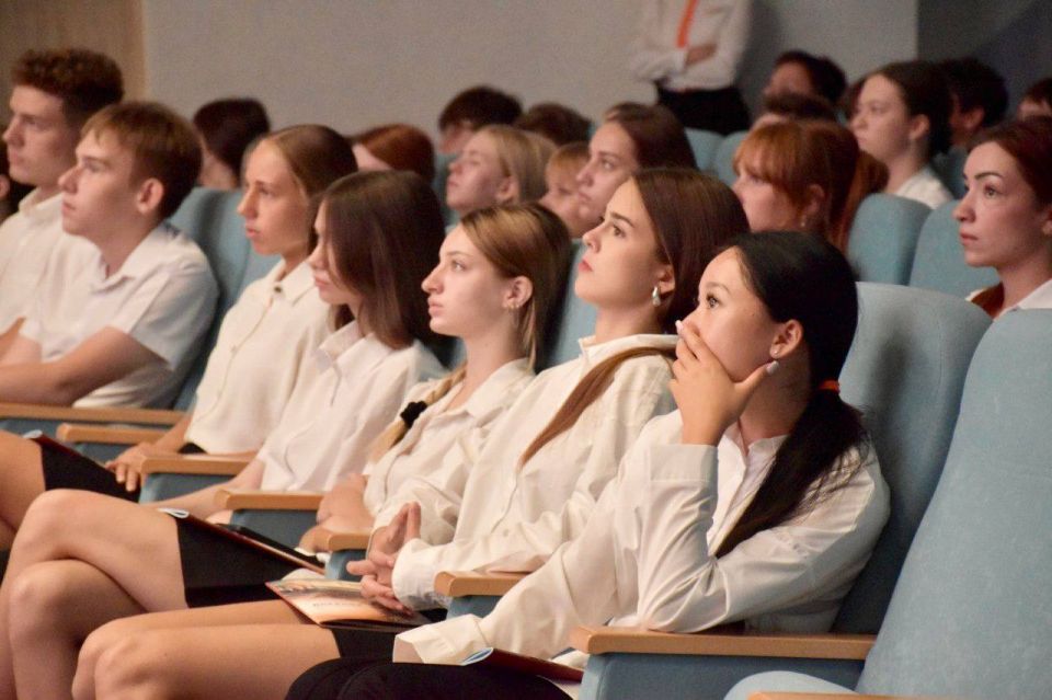 3 ��������, � ���� ������������ � ������ � �����������, � ����� �������+� ��� �������� 8-11 ������� ������ �������� �����, � ��������������� ������� ������� � ������������