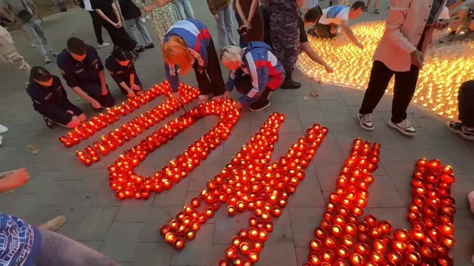 ������������� � ���� ������������ � ������ � �����������, ������� ������ �������� � ������� � 2004 ����