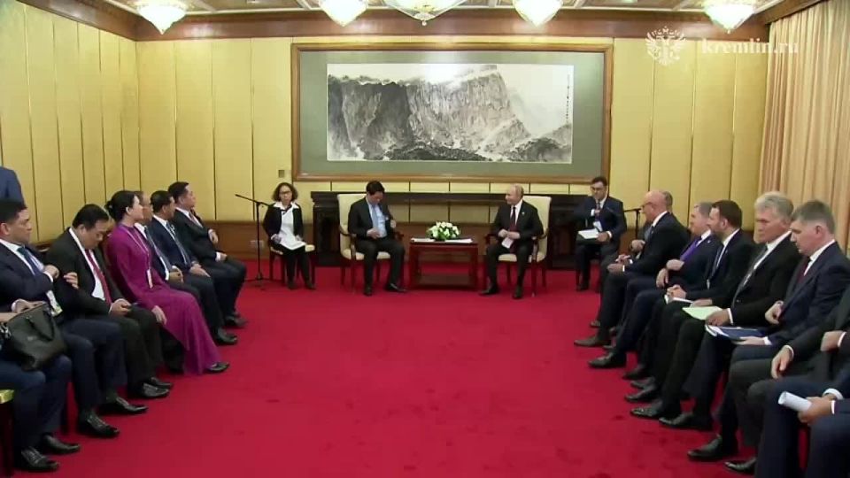 Путин проводит встречу с президентом Вьетнама — Кремль