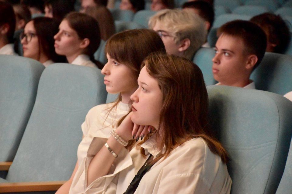 3 ��������, � ���� ������������ � ������ � �����������, � ����� �������+� ��� �������� 8-11 ������� ������ �������� �����, � ��������������� ������� ������� � ������������