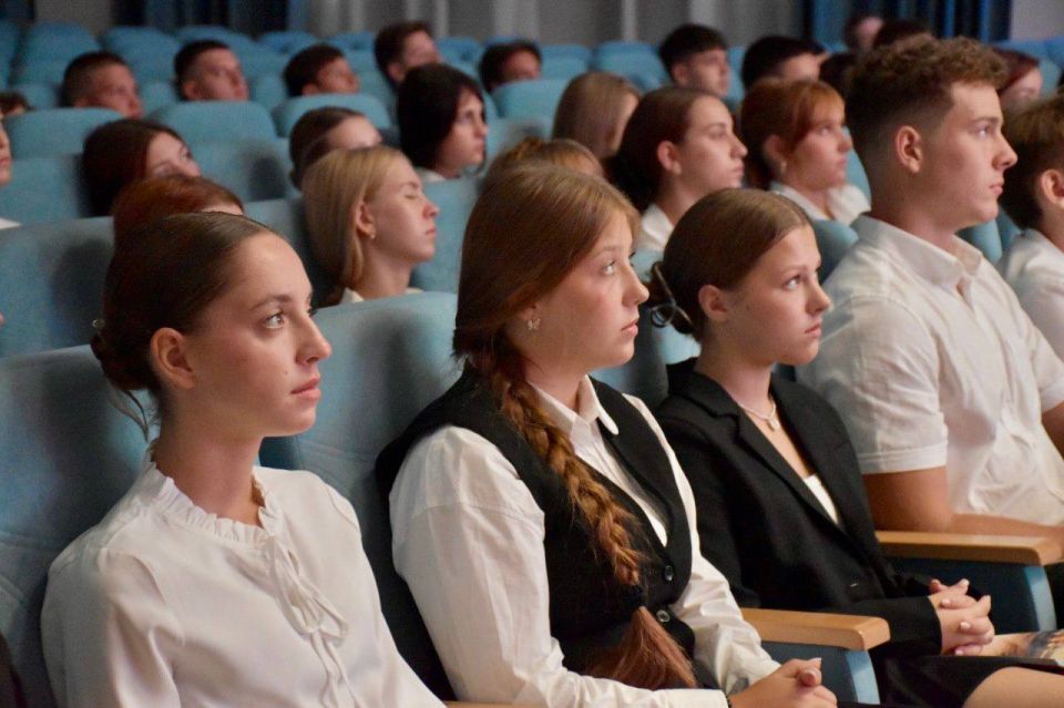 3 ��������, � ���� ������������ � ������ � �����������, � ����� �������+� ��� �������� 8-11 ������� ������ �������� �����, � ��������������� ������� ������� � ������������