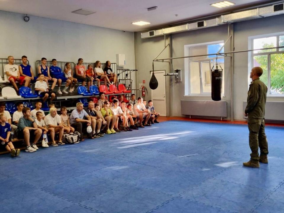 � ��������������� ���������� ������ � ������-��������� ������ �������� �����������, ����������� ����� ��� ������������ � ������ � �����������