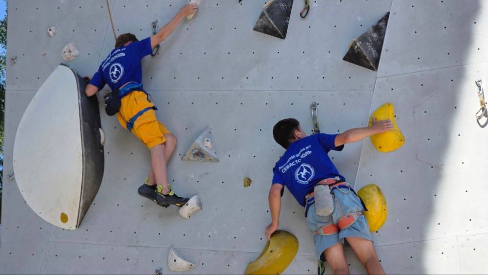 В Севастополе провели Чемпионат и Первенство по скалолазанию в дисциплинах «лазание на трудность» и «лазание на скорость» В Севастополе провели Чемпионат и Первенство по скалолазанию в дисциплинах «лазание на трудность» и «лазание на скорость»