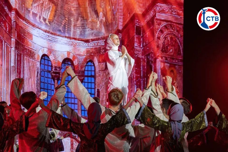 Фото дня: в Севастополе состоялась церемония открытия XVI Фестиваля культуры и спорта народов Юга России Фото дня: в Севастополе состоялась церемония открытия XVI Фестиваля культуры и спорта народов Юга России