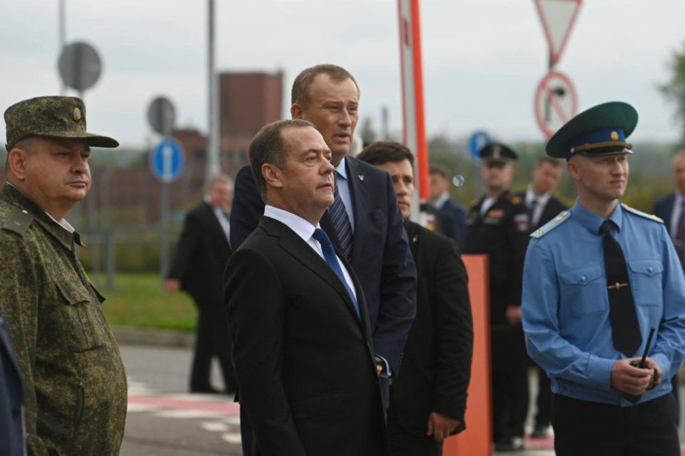 �� ������� ������� ������ � ������������ ������� � ���������� ��-�� � ���������� � ���� � ��������