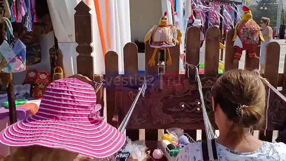 Атмосфера последнего дня фестиваля Национальные подворья юга России