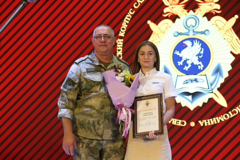 В начале учебного года руководитель управления общественно-политической работы СК России посетил ведомственный Севастопольский кадетский корпус имени В.И. Истомина В начале учебного года руководитель управления общественно-политической работы СК России посетил ведомственный Севастопольский кадетский корпус имени В.И. Истомина