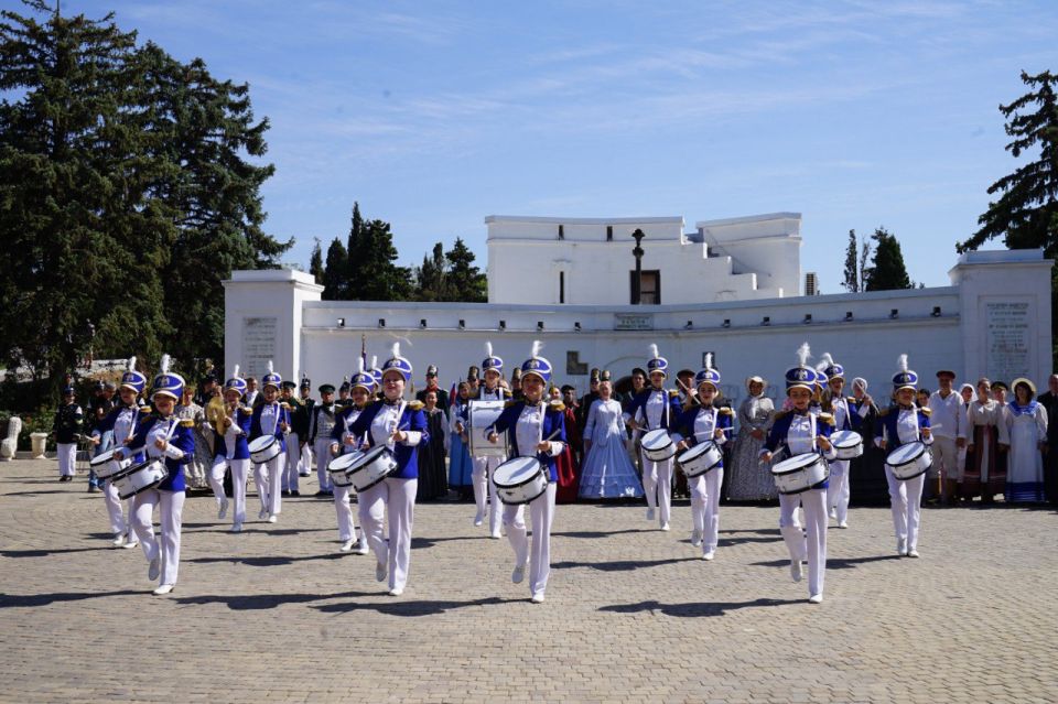 ������������� �������� ������-������������� ��������� �������� ����� ���������� �� ��������� �������