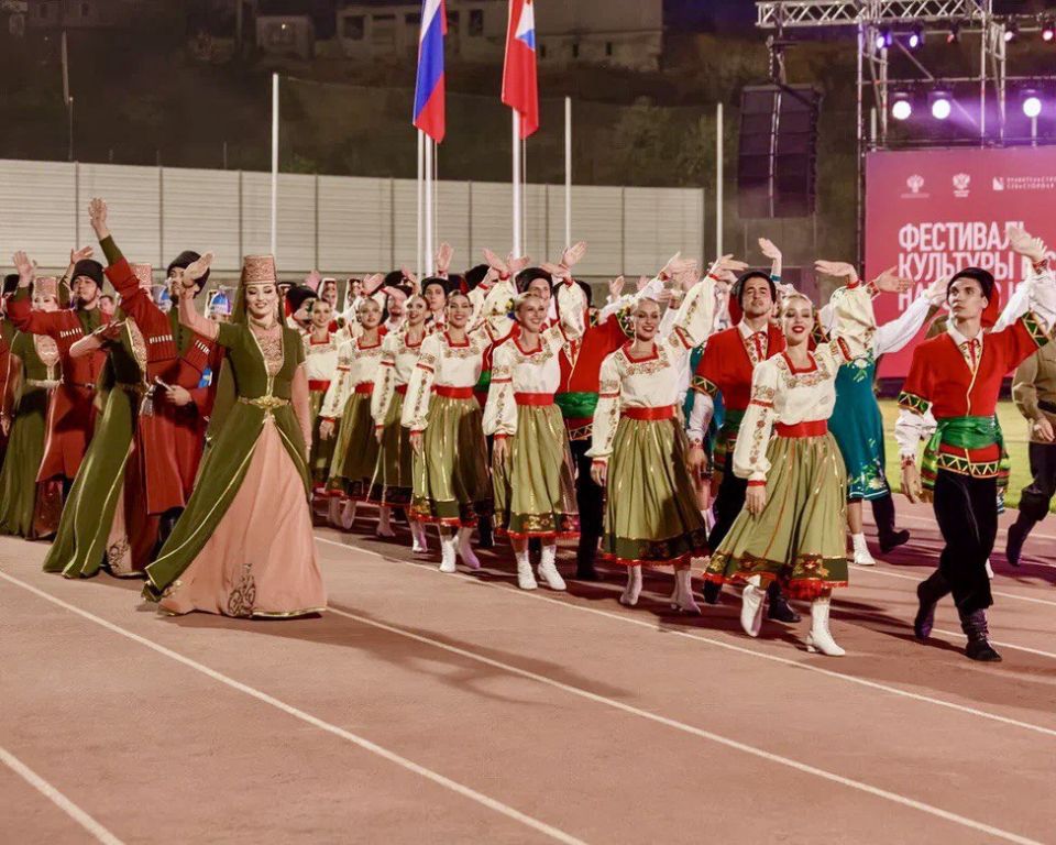 Завершился XVI Фестиваль культуры и спорта народов Юга России Завершился XVI Фестиваль культуры и спорта народов Юга России