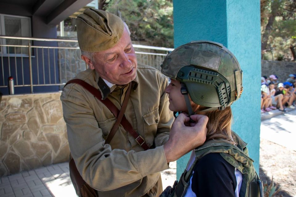 ����� 1000 ����� ����� ����������� ������ ������ ������� ����������. �������� �� ������!� �������� �����������