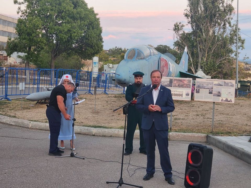 Александр Кулагин: Сегодня на Михайловской батарее прошло памятное мероприятие, посвящённое событиям 170- летней давности Александр Кулагин: Сегодня на Михайловской батарее прошло памятное мероприятие, посвящённое событиям 170- летней давности