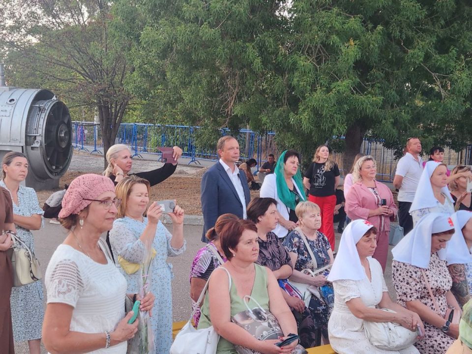 Александр Кулагин: Сегодня на Михайловской батарее прошло памятное мероприятие, посвящённое событиям 170- летней давности Александр Кулагин: Сегодня на Михайловской батарее прошло памятное мероприятие, посвящённое событиям 170- летней давности