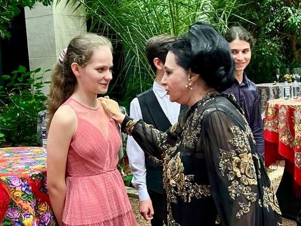 Юная скрипачка из Севастополя выступила на Восточном экономическом форуме во Владивостоке Юная скрипачка из Севастополя выступила на Восточном экономическом форуме во Владивостоке