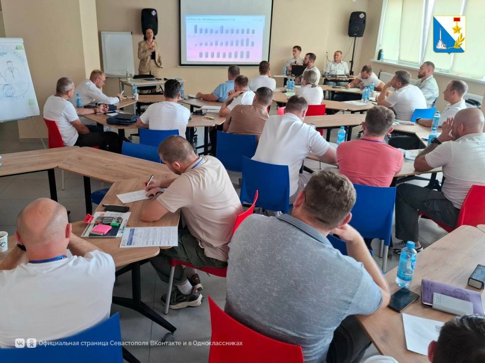 Участники программы «Севастополь — город Героев» изучают систему госуправления