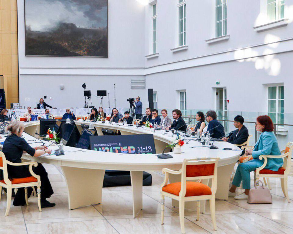 Современная драматургия и молодая режиссура стали темой обсуждения на Форуме объединённых культур Современная драматургия и молодая режиссура стали темой обсуждения на Форуме объединённых культур