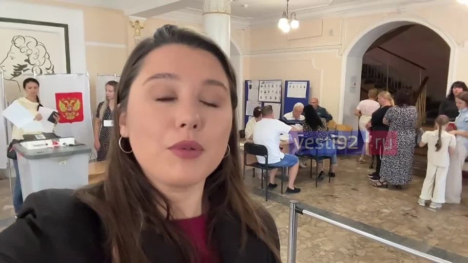 В Севастопольской гимназии №1 открылся участок под номером 98