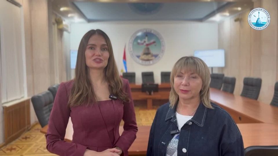 Председатель СГИК Нина Фаустова и Председатель избирательной комиссии Запорожской области Галина Катющенко поделились впечатлениями о ходе голосования в Севастополе, где явка к 18:00 составила 60,7% (201 700 избирателей)