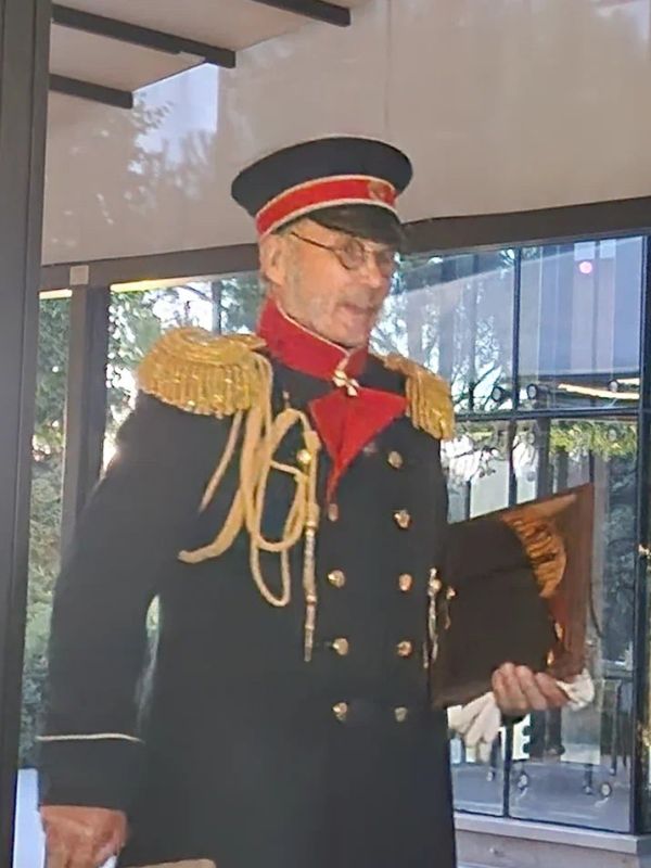 ��������� �������: � ������ �����������, ����������� 170-����� ��������� ������ ������� �����������, �������� ���� ���������� �����