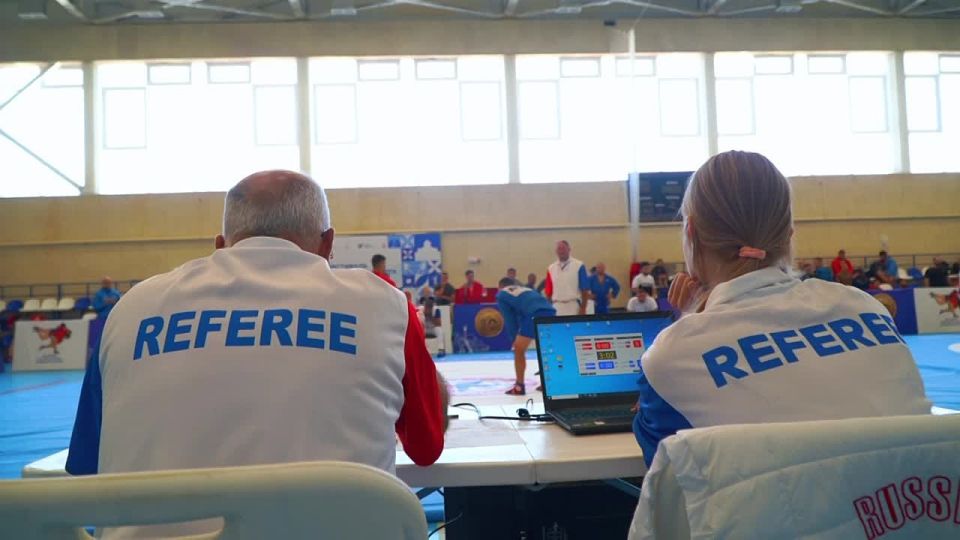 Сергей Резниченко: Захватывающие схватки опытных самбистов, эмоции спортсменов и атмосфера соревнований по самбо в нашем видеоролике!