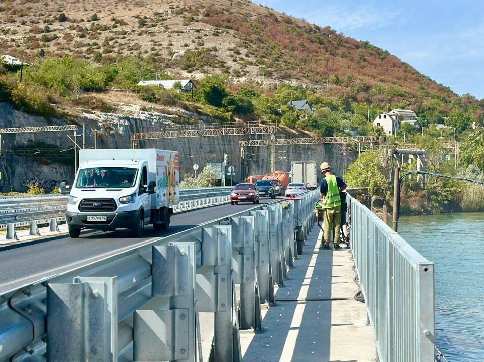 На мосту через Чёрную в Инкермане временно введут реверсивное движение