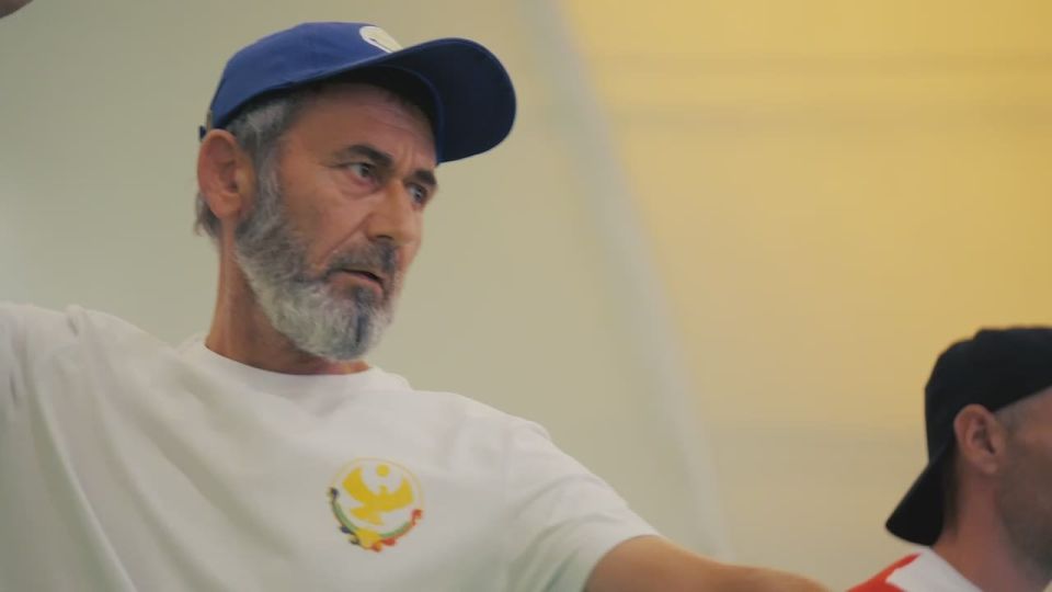 Сергей Резниченко: Спортивное метание ножа — искусство точности и концентрации!