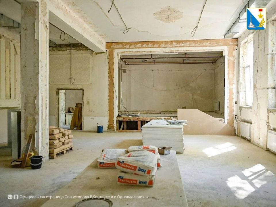 Ремонтируем школы. До конца года завершится капремонт школы №14 имени И.С. Пьянзина в рамках нацпроекта «Молодёжь и дети» Ремонтируем школы. До конца года завершится капремонт школы №14 имени И.С. Пьянзина в рамках нацпроекта «Молодёжь и дети»