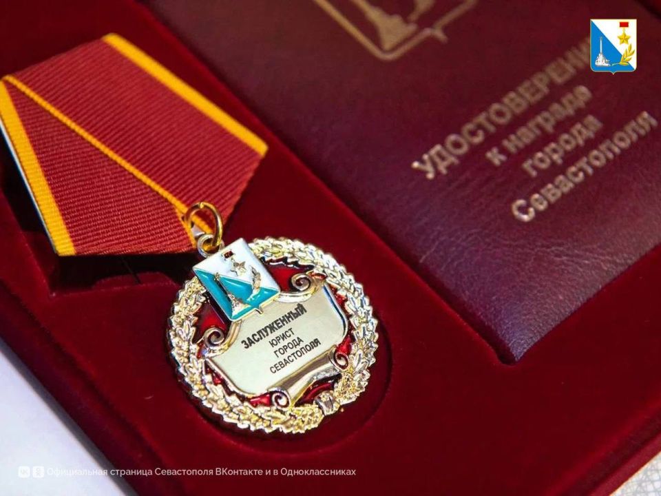 Михаил Развожаев поздравил сотрудников Контрольно-счетной палаты с 10-летием образования