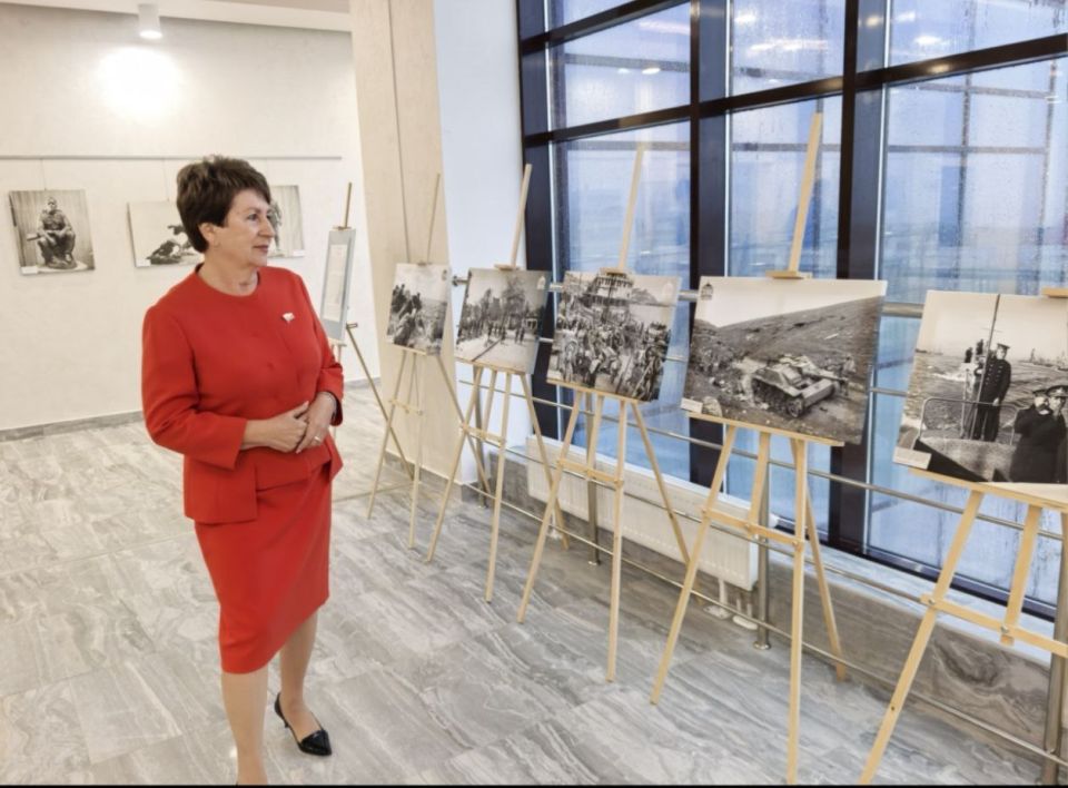 ��������� ���������: ������� ������� � 10-� ��������������� ������-������������ ����������� ����������� � ��������� � ��������� ���������-������������� �������߻, ����������� 80-����� ������ � ���, ������� ������ �...