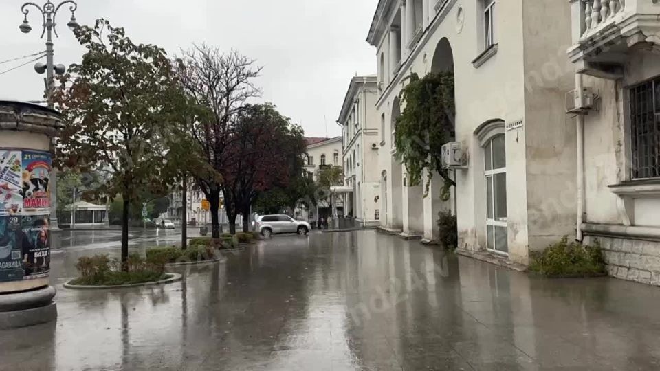 Центр Севастополя. Улица Большая Морская