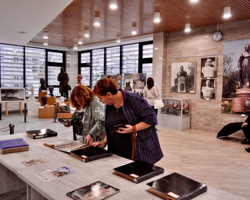 В Севастополе стартовала межрегиональная конференция библиотек В Севастополе стартовала межрегиональная конференция библиотек