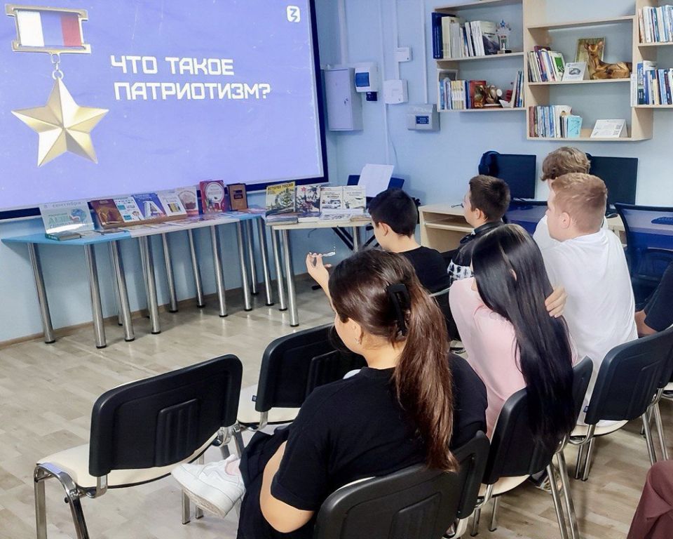 Детские библиотеки Севастополя присоединились к всероссийской акции Российского общества «Знание» «Поделись своим знанием» Детские библиотеки Севастополя присоединились к всероссийской акции Российского общества «Знание» «Поделись своим знанием»