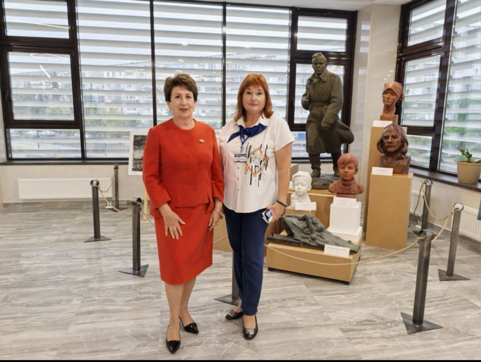 ��������� ���������: ������� ������� � 10-� ��������������� ������-������������ ����������� ����������� � ��������� � ��������� ���������-������������� �������߻, ����������� 80-����� ������ � ���, ������� ������ �...